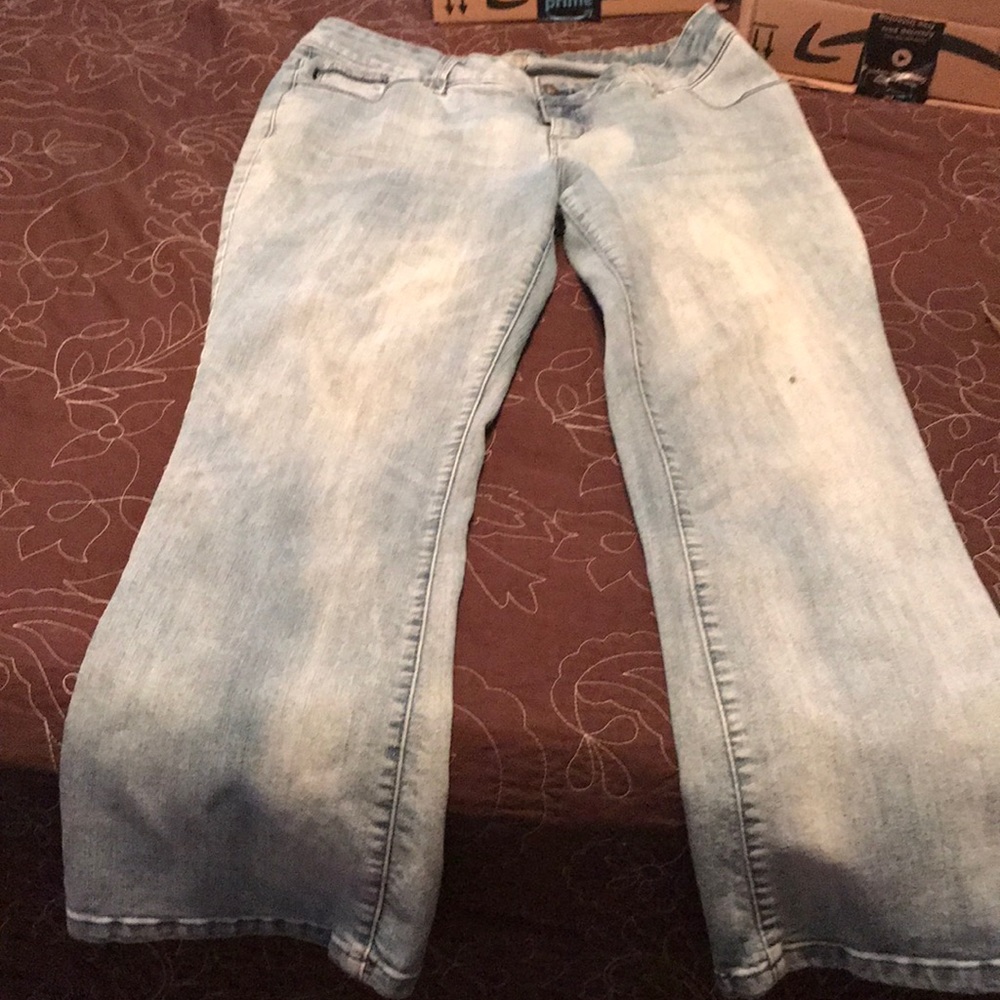 Favorite pair of jeans! Too big now:( perfect fit